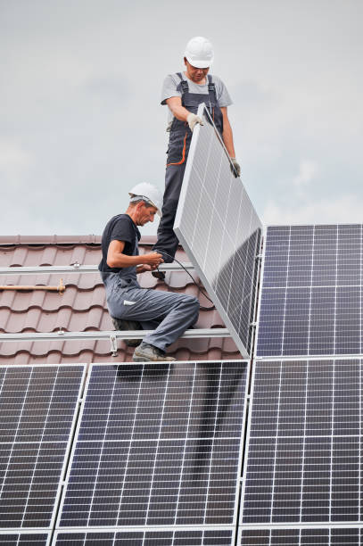 Top Solar Panels for Installers in the UK: A Guide to Choosing the Best